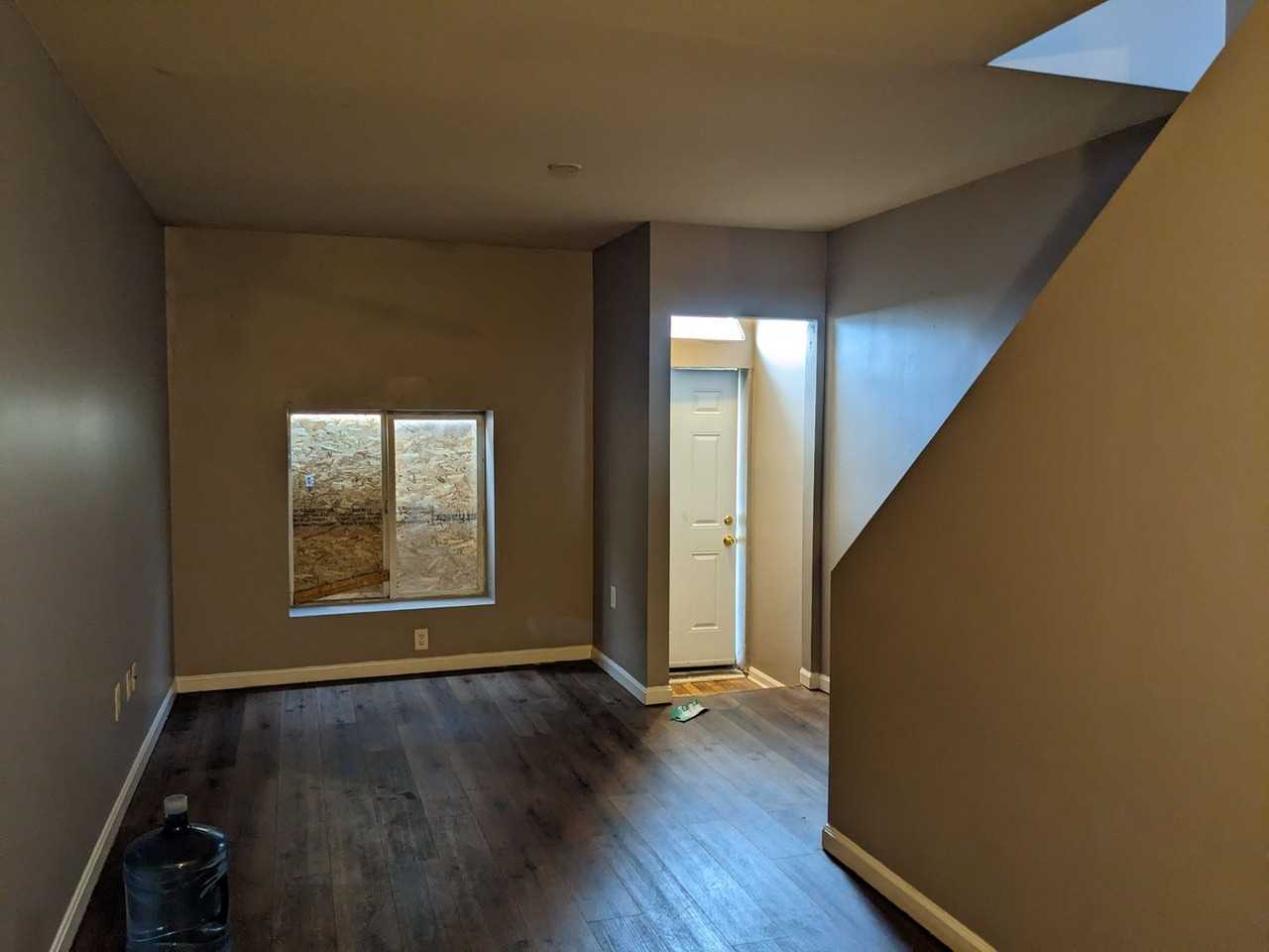 2481 Druid Hill Ave - Photo 2 of 8