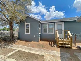 319 N Houston St - Photo 1 of 1