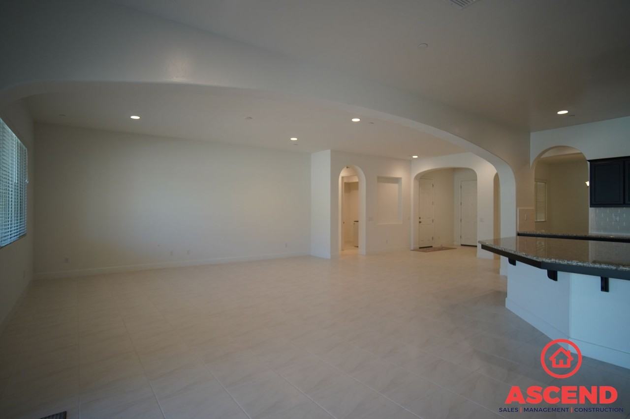 8904 Costa Blanca Dr - Photo 3 of 23