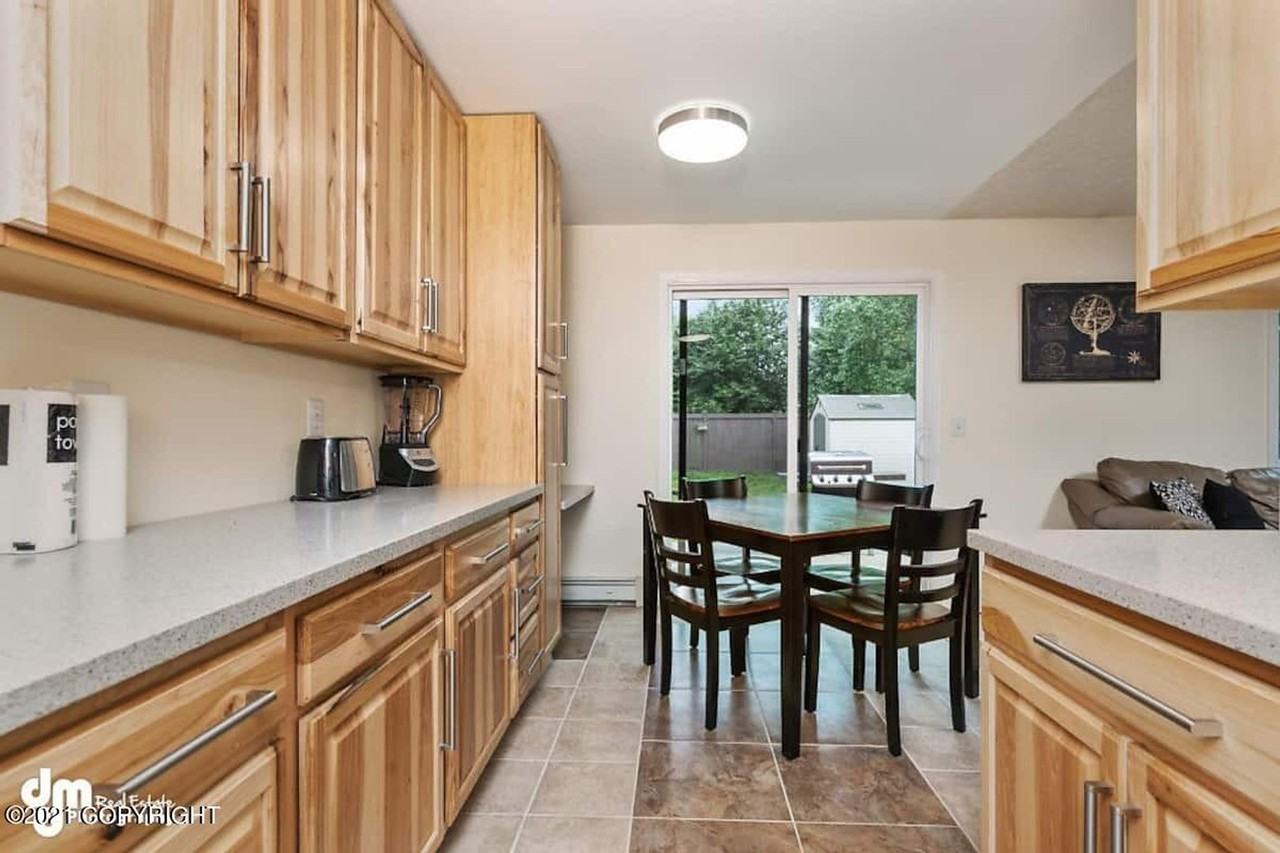 1008 W 80th Ave - Photo 5 of 22