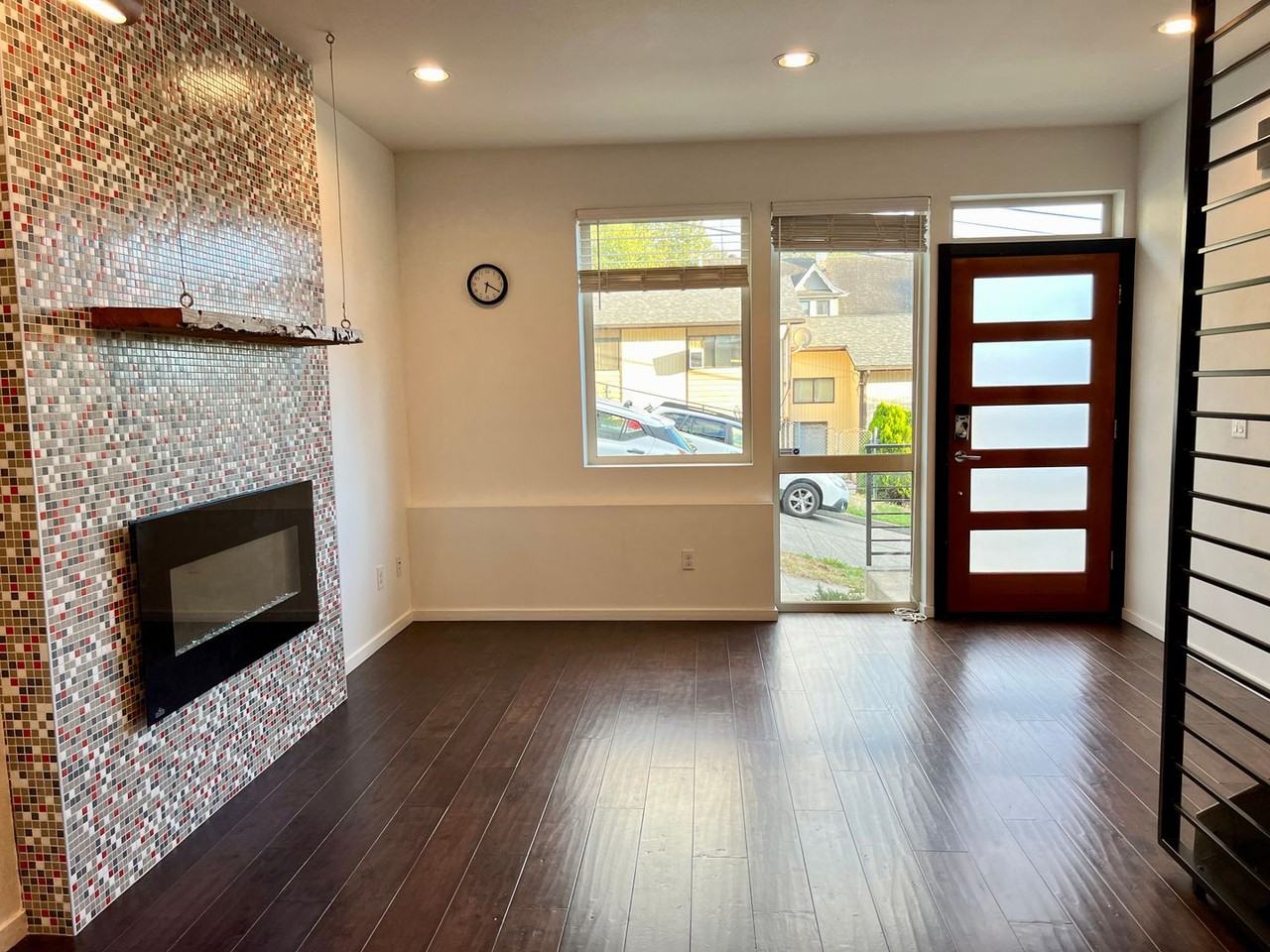 1906 S Bush Pl - Photo 2 of 39