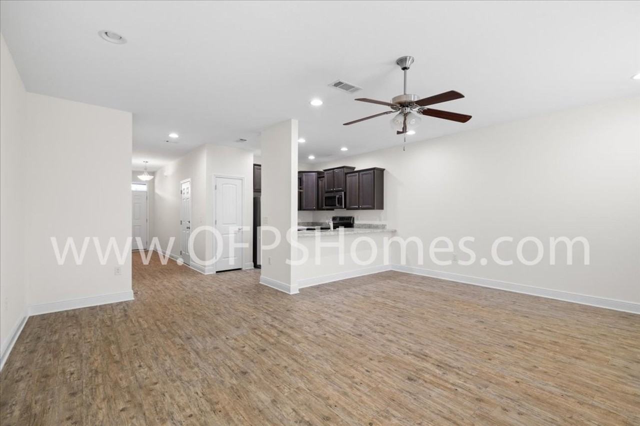 121 Iron Horse Dr E - Photo 6 of 20