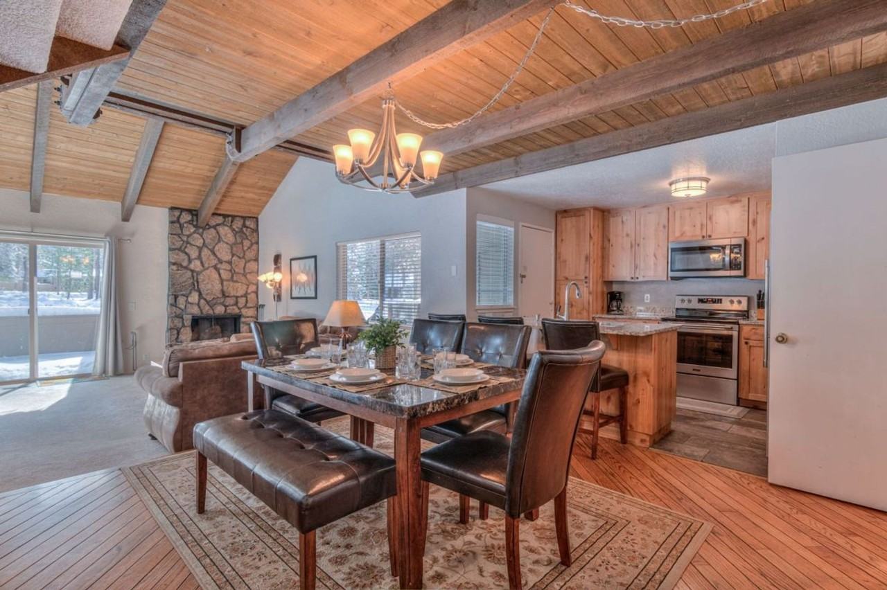 Tennis Vlg #58 - Photo 2 of 12