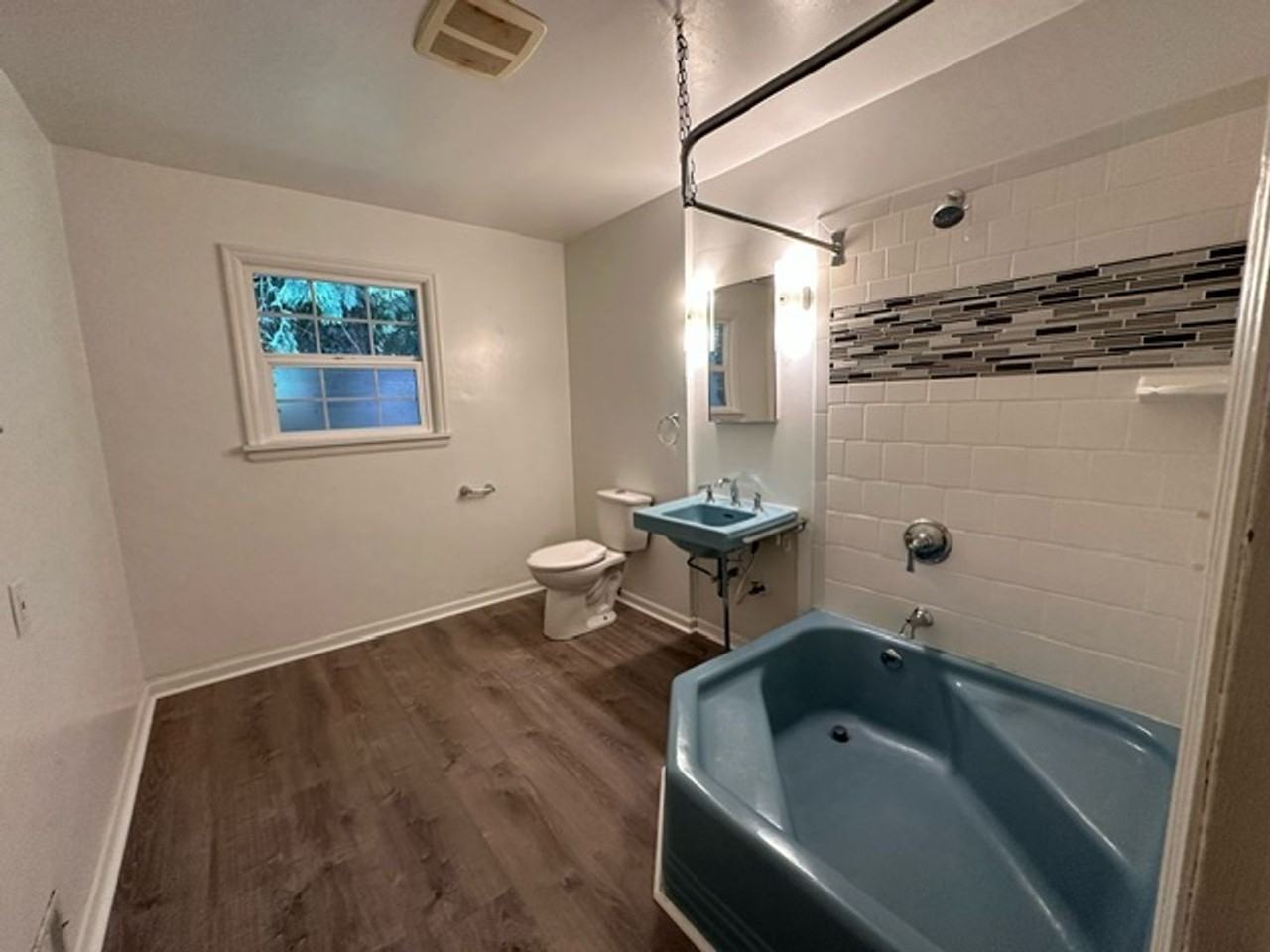 1600 Blodgett Rd - Photo 5 of 18