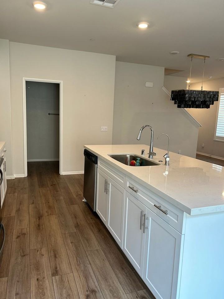 40596 Birchfield Dr - Photo 5 of 32