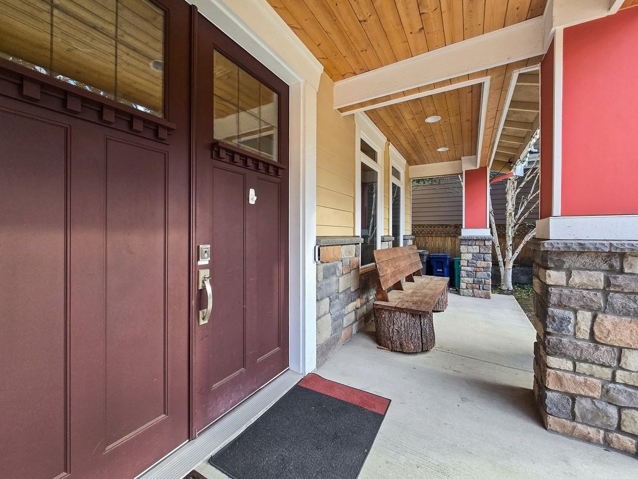 6916 125th Ave Ne - Photo 3 of 37