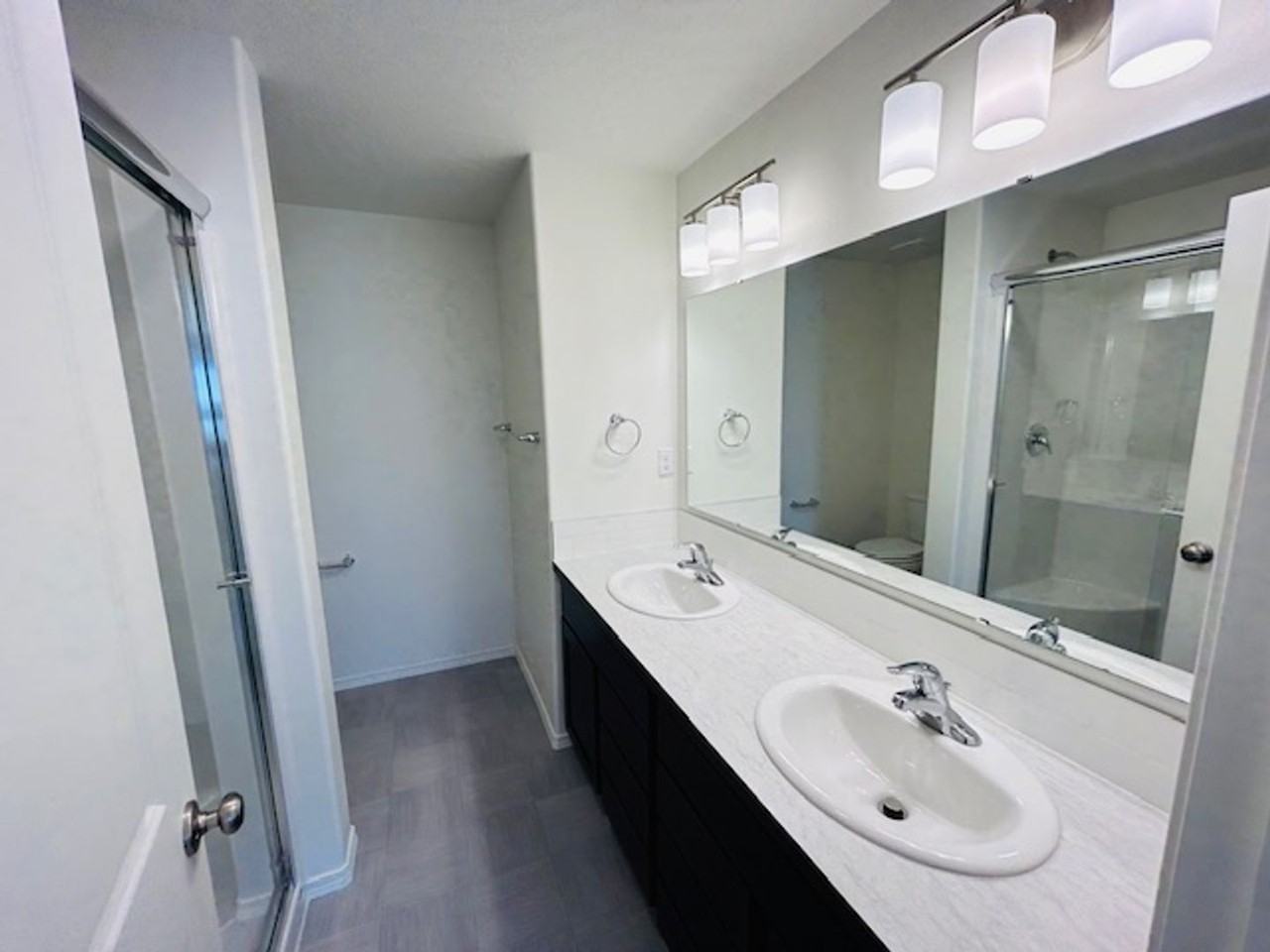 3687 S Roosevelt Pl - Photo 7 of 13