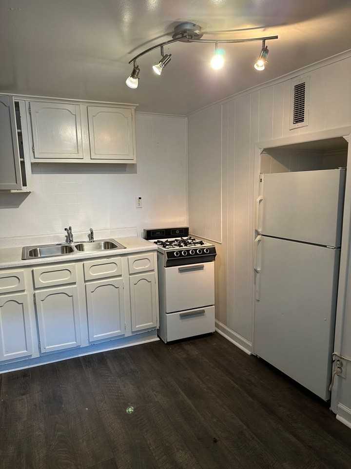 3104D Belwood St - Photo 3 of 15