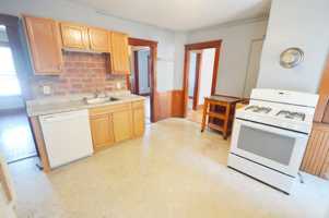 featured image of 53 Forest St