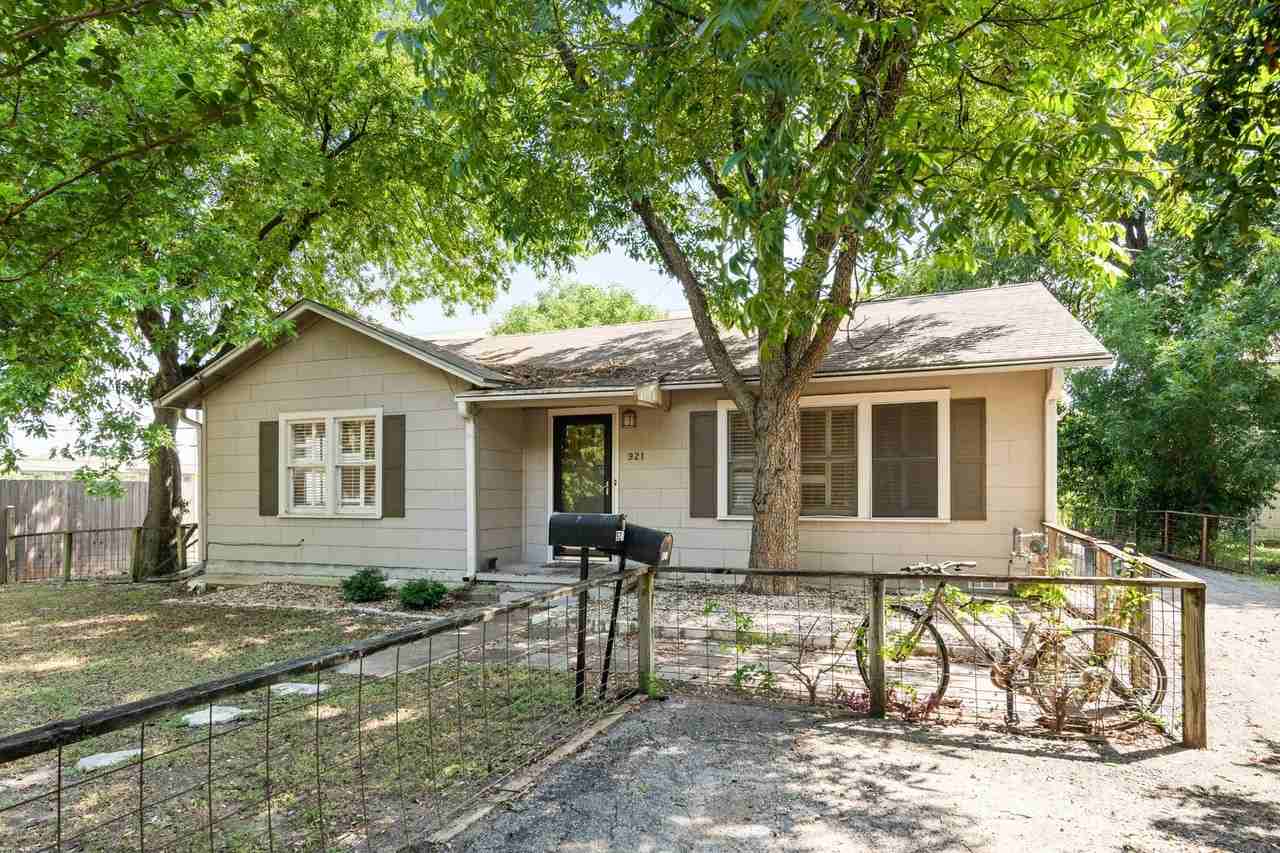 921 East 37th Street - Photo 2 of 39