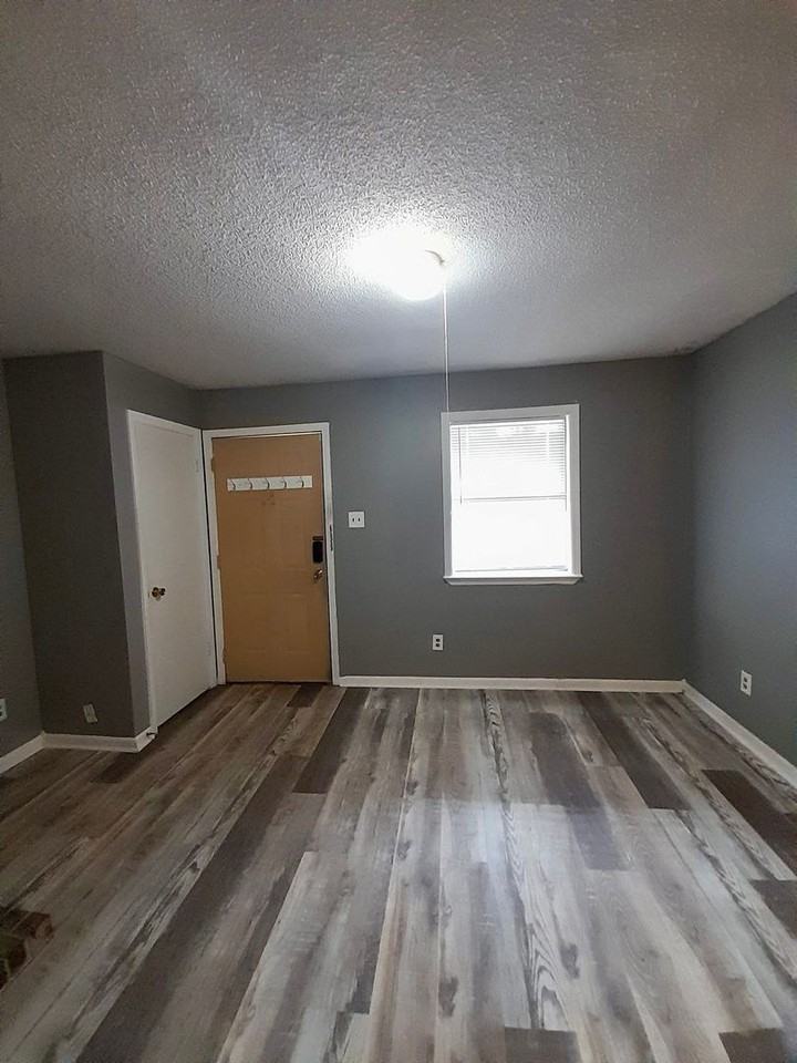 3 Meredith Ct #F - Photo 2 of 25