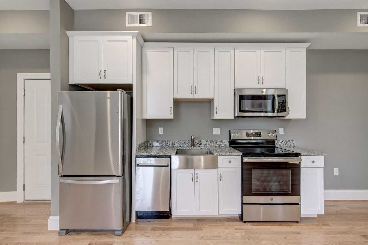 1214 N Eutaw - Photo 3 of 29