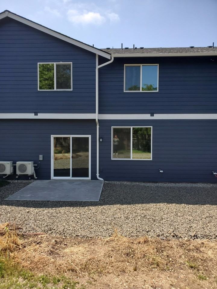1917 Ahlers Ave - Photo 2 of 47