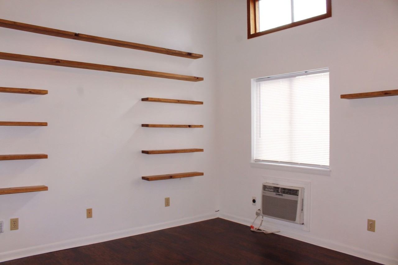 1422 Humes Avenue - Photo 2 of 11