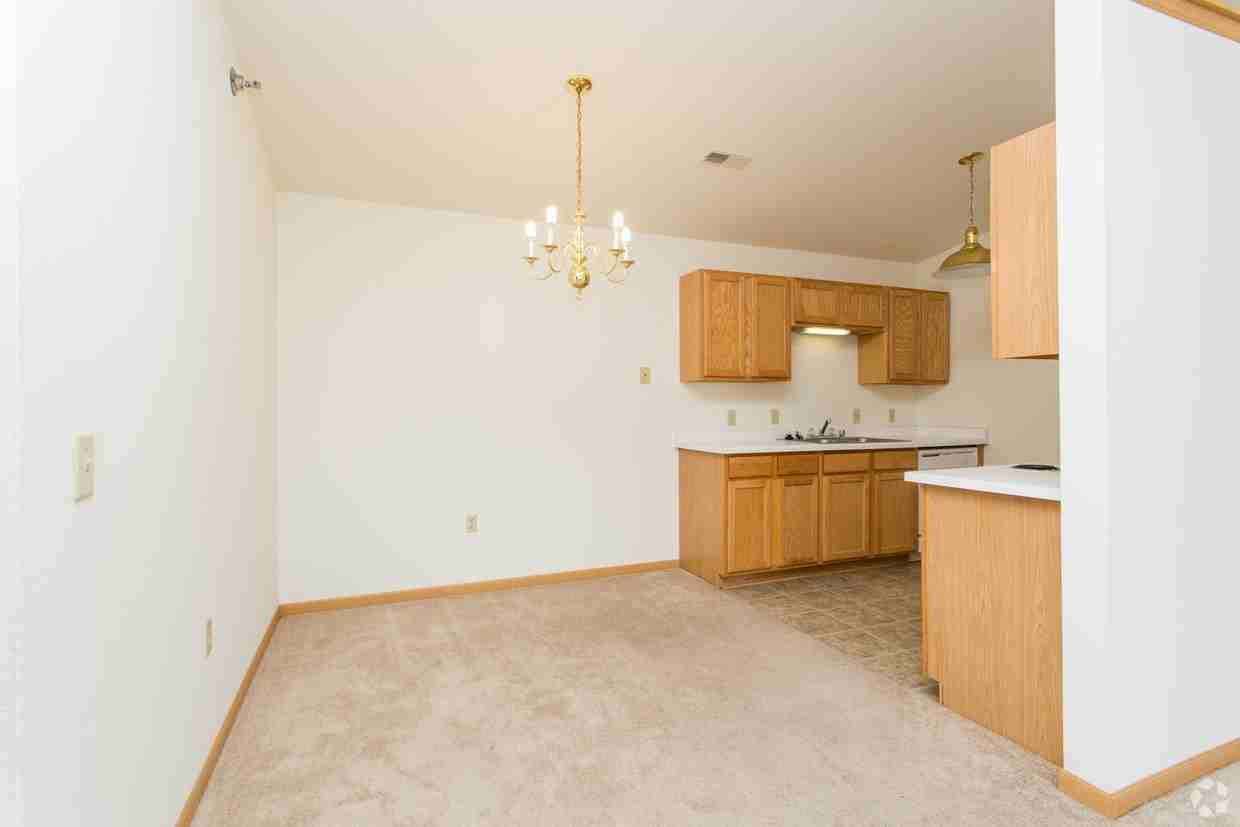 Chapel Hill Apartments - Photo 5 of 50