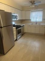 featured image of 1710 W Touhy Ave