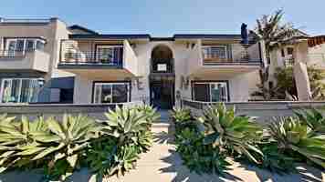featured image of 212 13th St