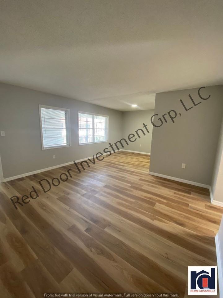 955 Knox Mcrae Dr ##13 - Photo 3 of 16