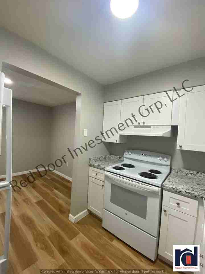 955 Knox Mcrae Dr ##13 - Photo 7 of 16