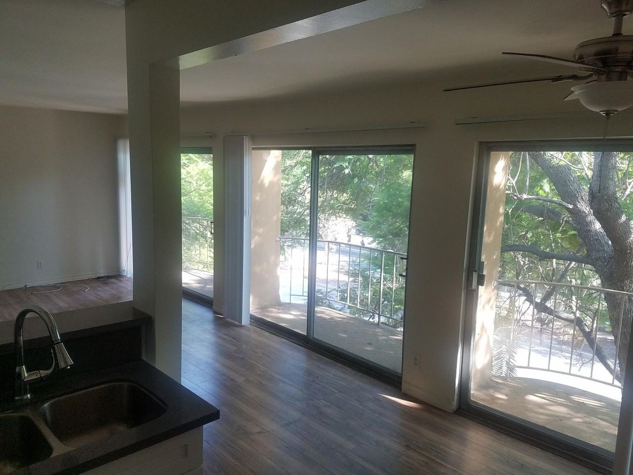 Premier Apartments LLC - Photo 4 of 14