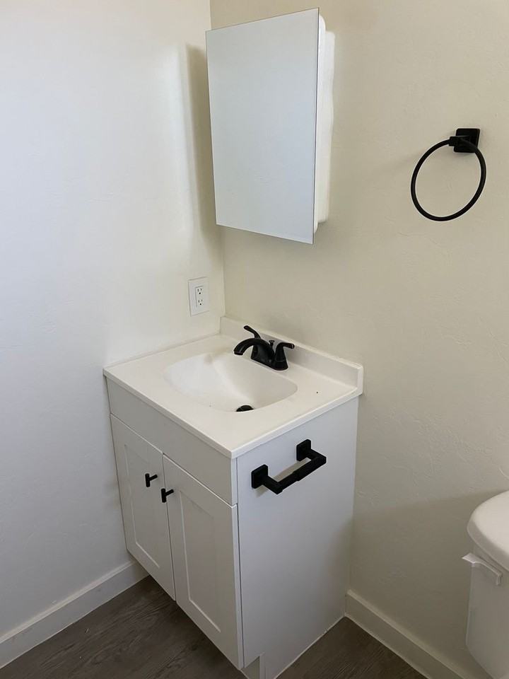 45 W Fort Lowell Rd - Photo 2 of 12