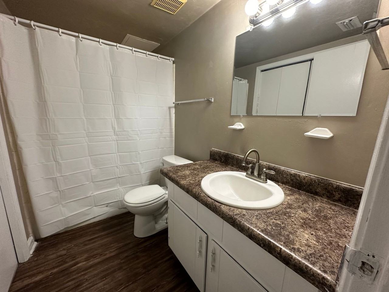 1411 Shallow Brk - Photo 7 of 8