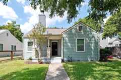 910 E 38th St - Photo 1 of 1