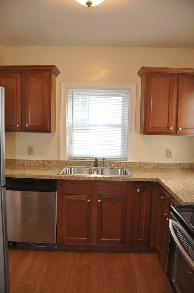 360 Bucoto Ct - Photo 3 of 7