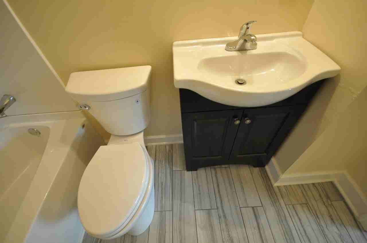 360 Bucoto Ct - Photo 4 of 7