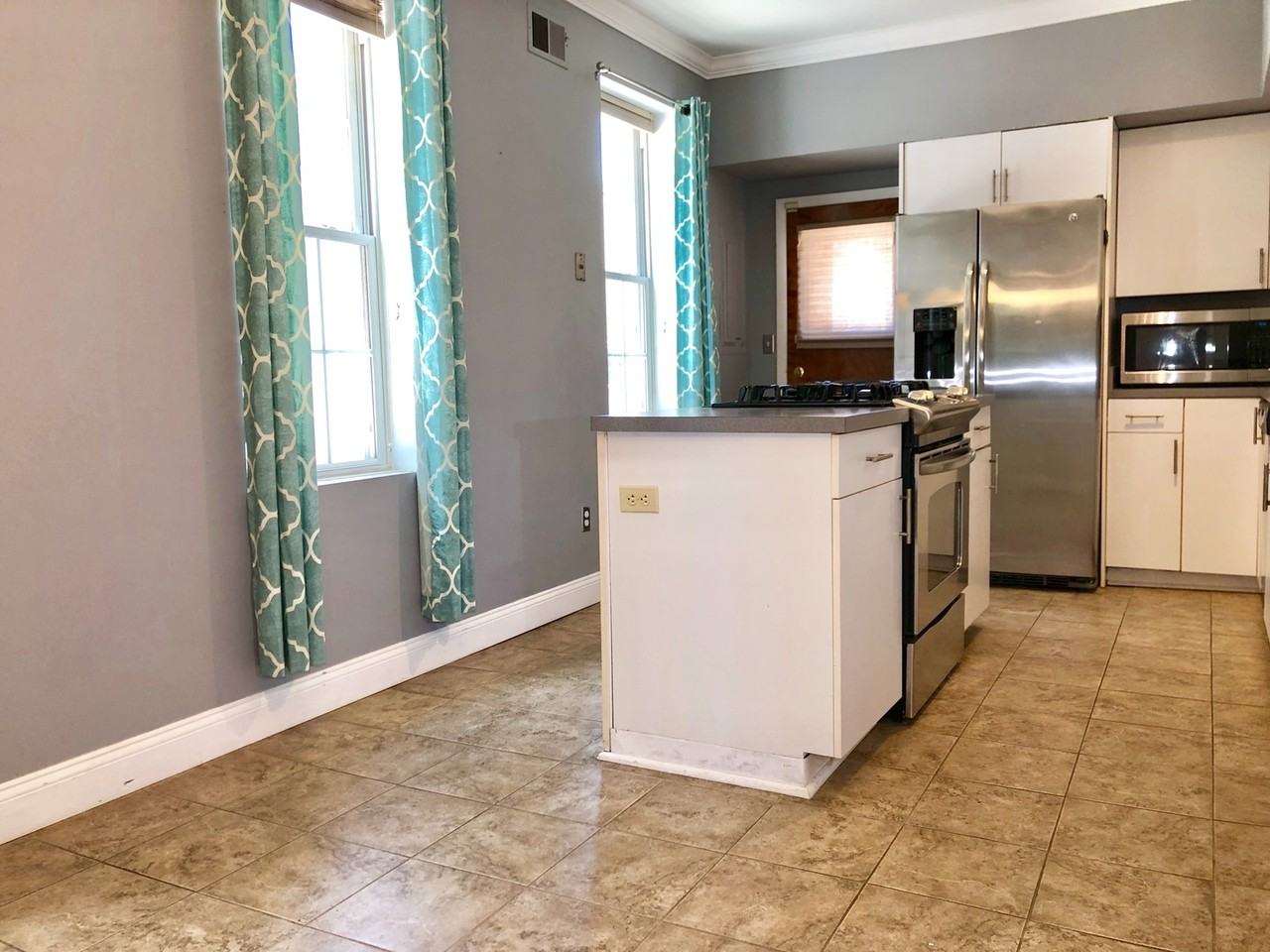 9 W Randall St - Photo 5 of 18