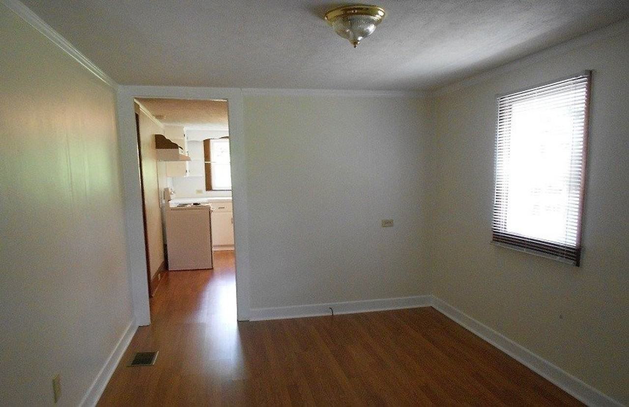 1157 W Carters Valley Rd - Photo 2 of 12