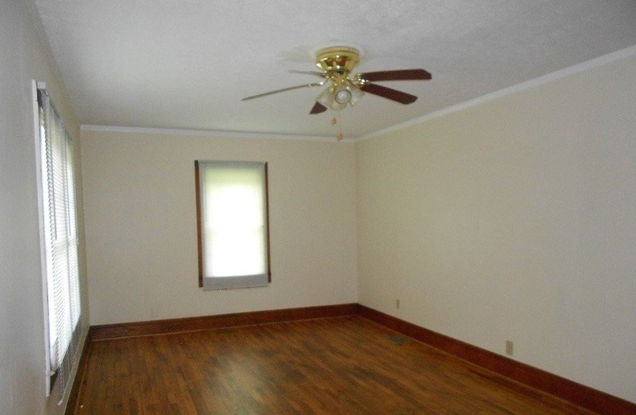 1157 W Carters Valley Rd - Photo 3 of 12