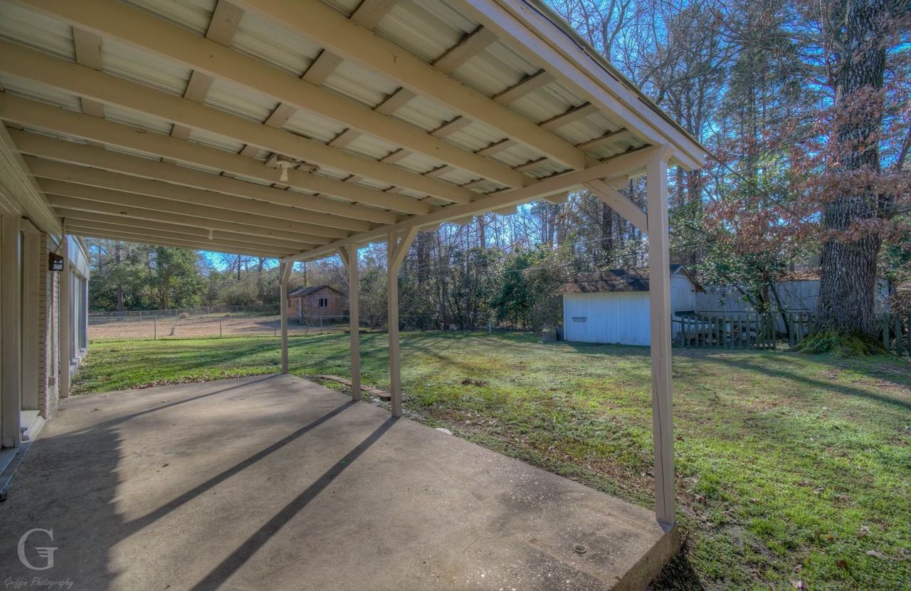 1021 Willow Dr - Photo 4 of 16