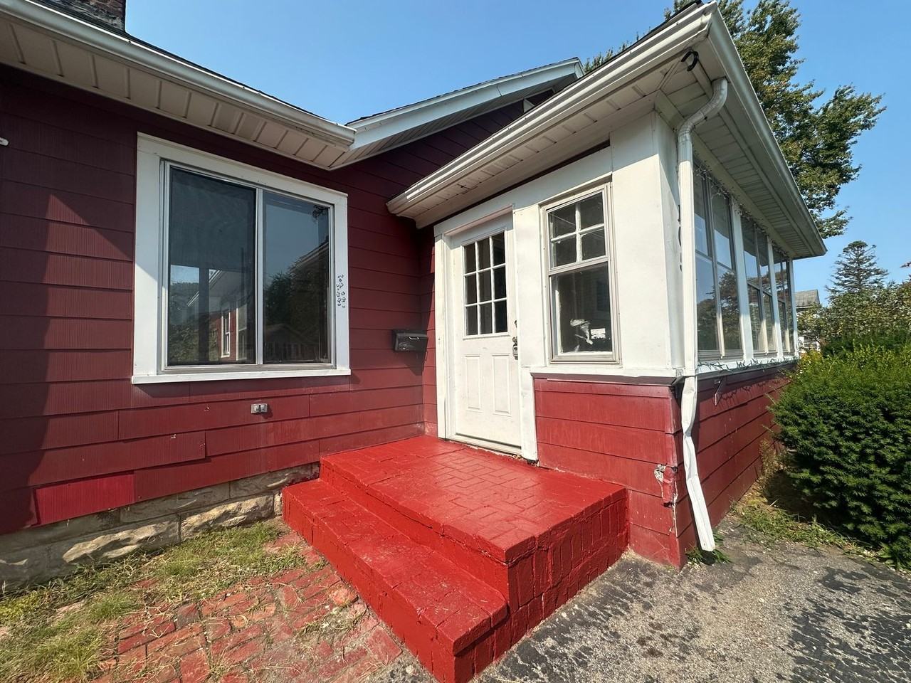 105 Sheraton Dr - Photo 3 of 44