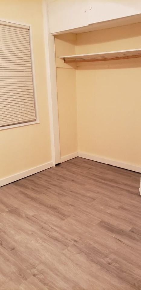 3570 Sw Clare Ave - Photo 3 of 8