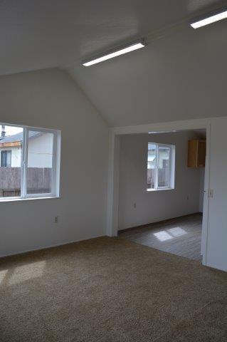 2001 Peninsula Dr - Photo 5 of 34