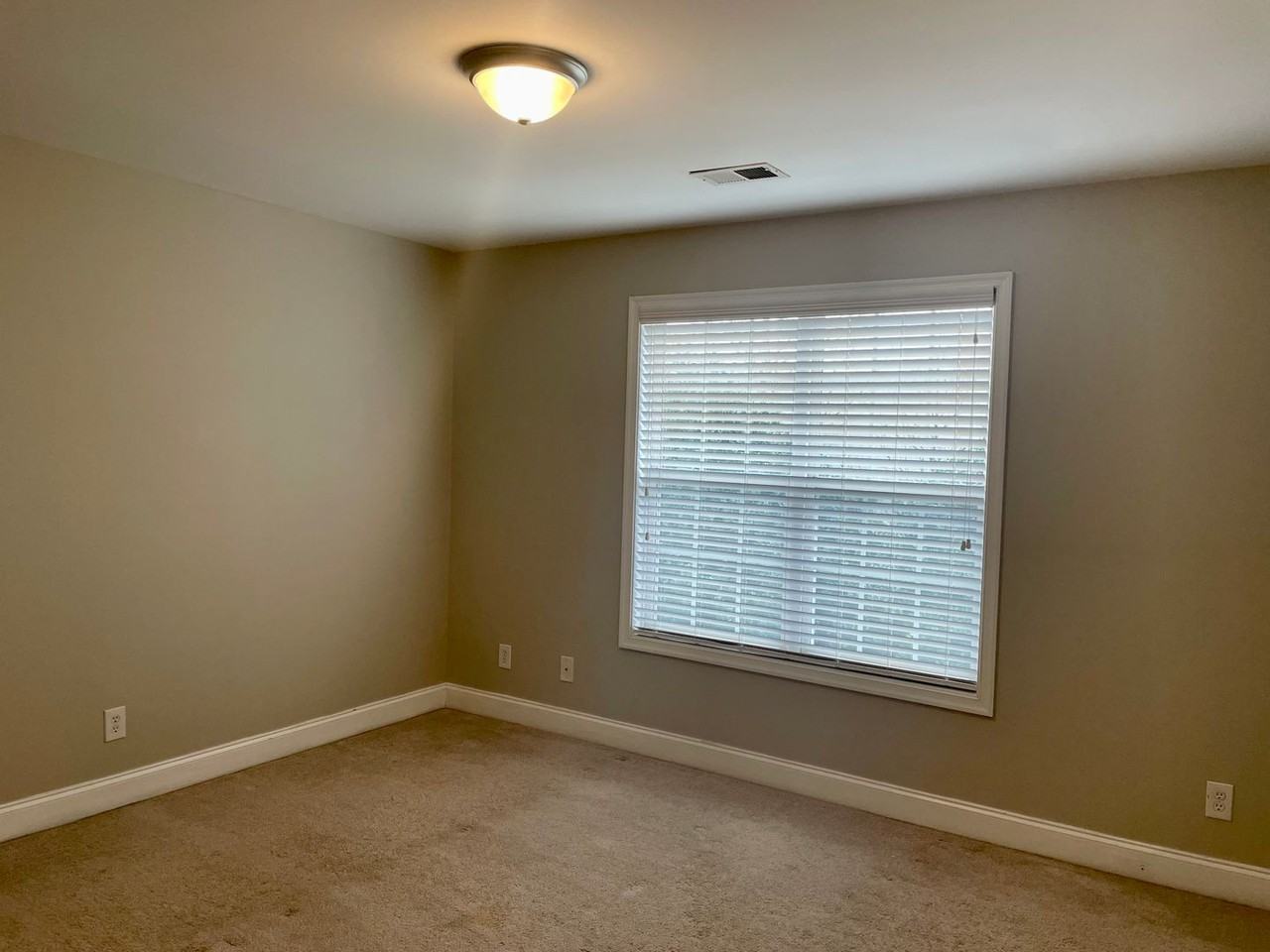 86 Logan Ln - Photo 7 of 13