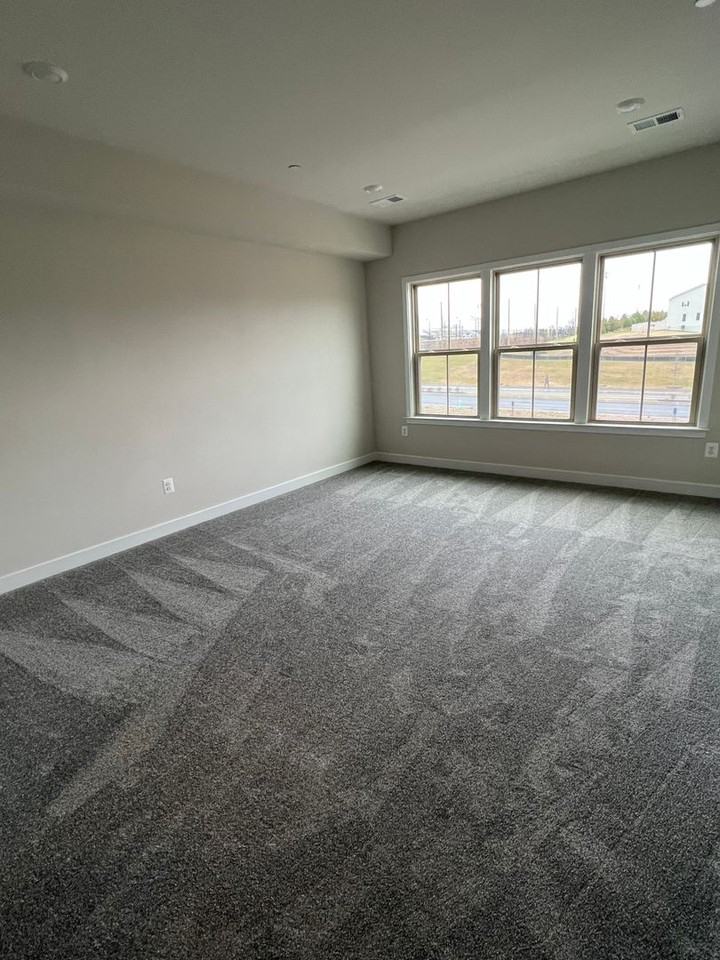 10119 Bluegill St - Photo 2 of 7