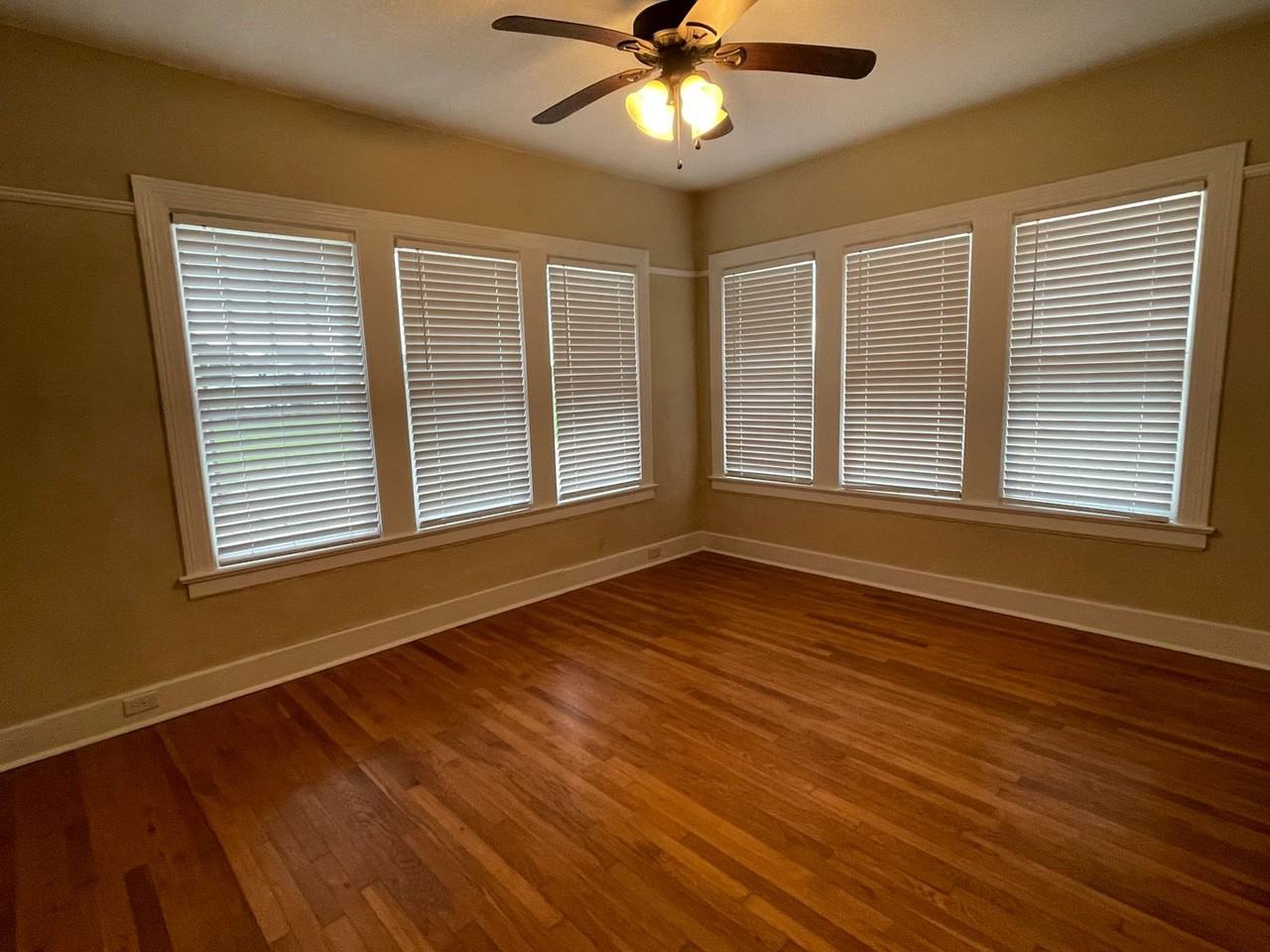 224 Park Ave - Photo 6 of 12