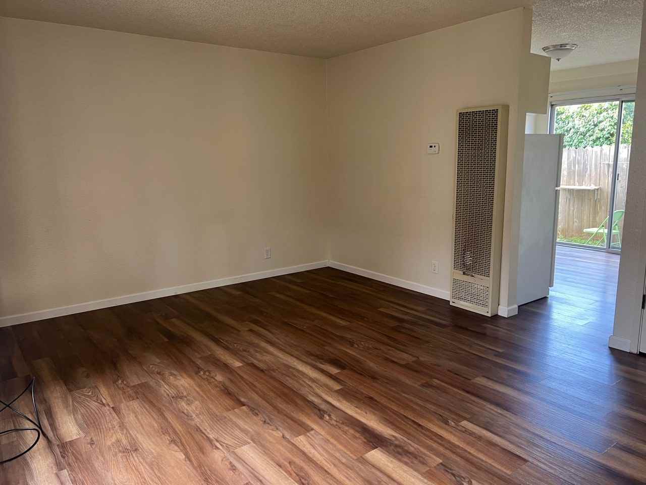 1580 H St - Photo 3 of 8