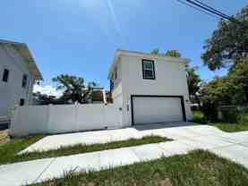 1101 1/2 13th Ave S - Photo 1 of 1