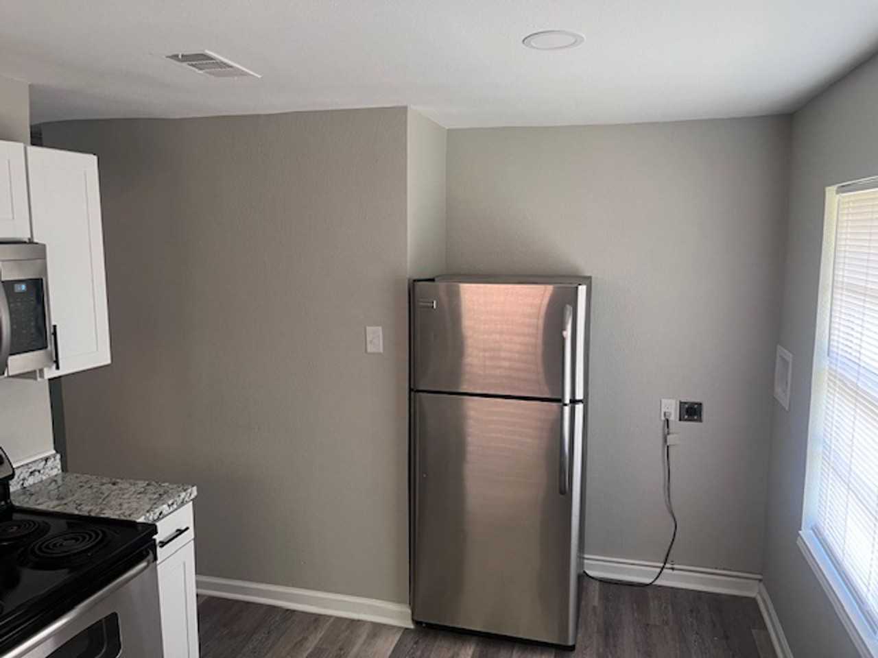 315/317 S. Loving Ave. - Photo 3 of 8