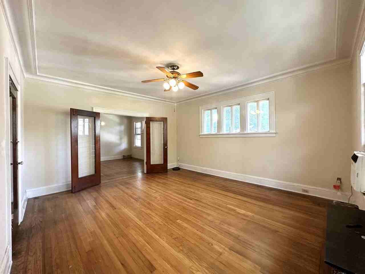 24 Seaman St - Photo 2 of 15