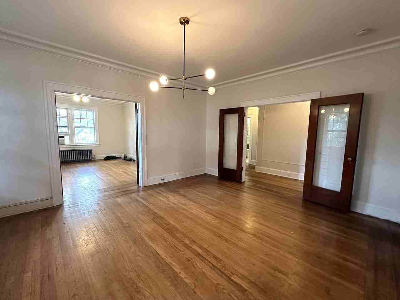 24 Seaman St - Photo 3 of 15