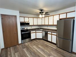 featured image of 2450 Willow Dr