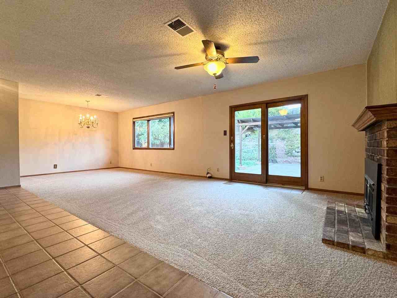 1264 New York Dr - Photo 3 of 24