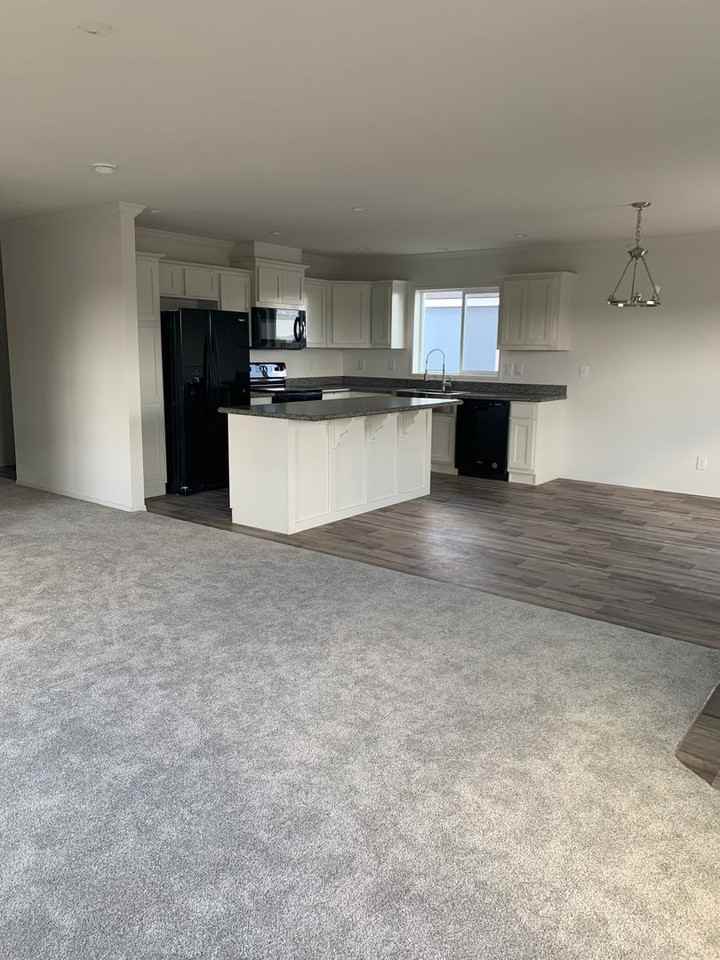 2681 East Edison Avenue - Photo 2 of 10