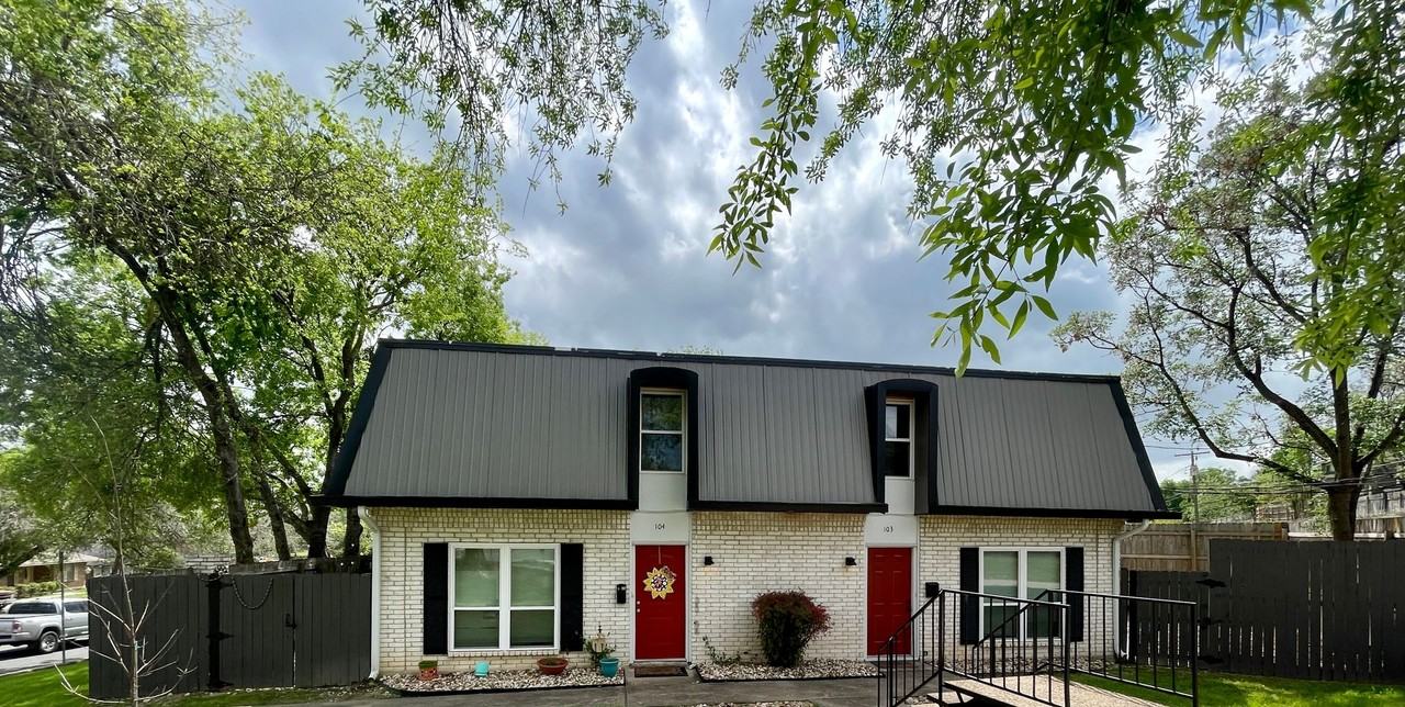 1703 Coronado Hills - Photo 2 of 40