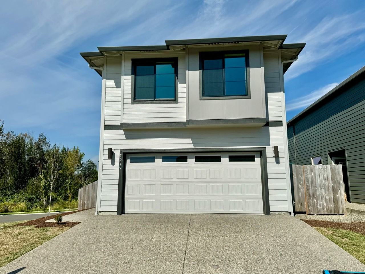 7030 N Montgomery Way - Photo 3 of 37