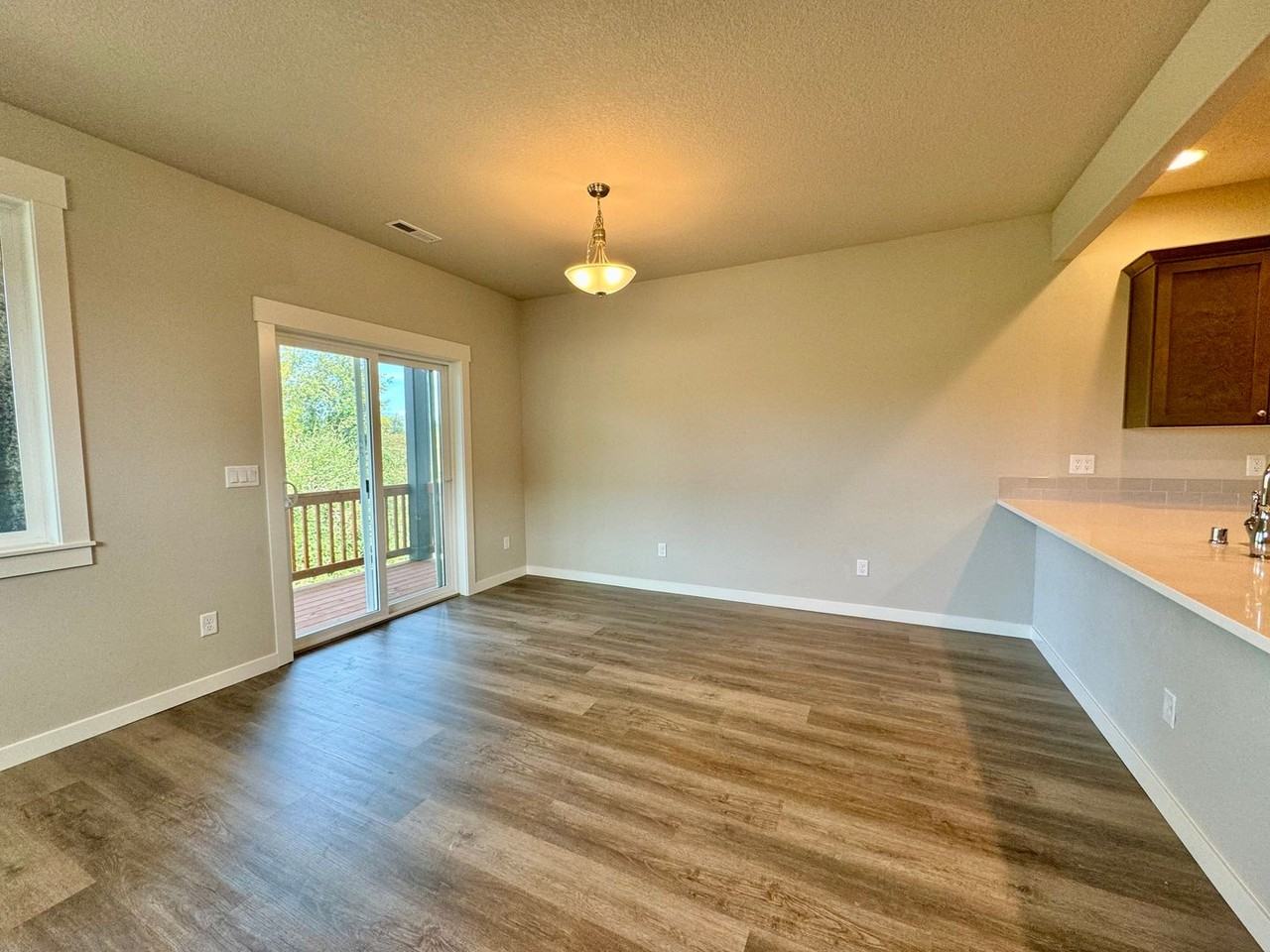 7030 N Montgomery Way - Photo 7 of 37